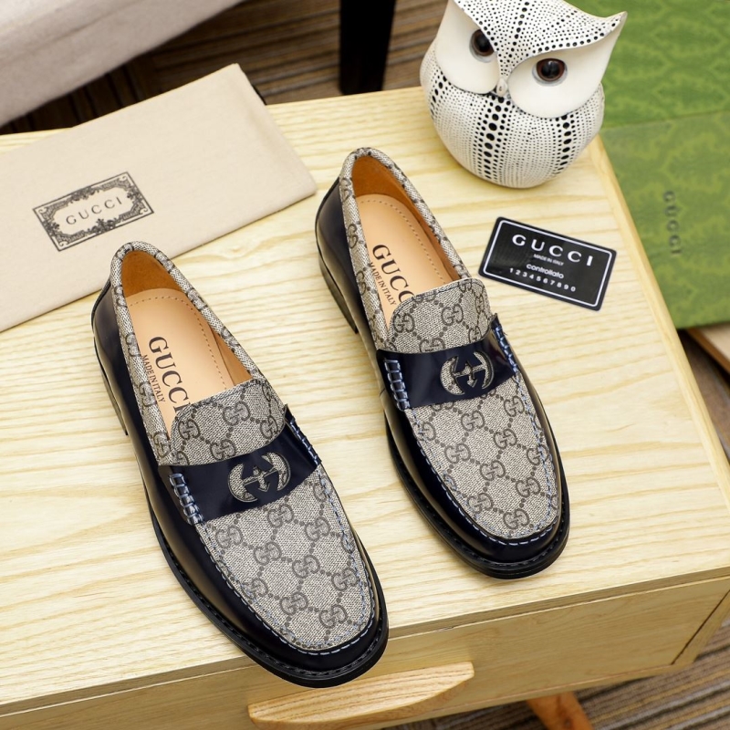 G*u*i leather shoes